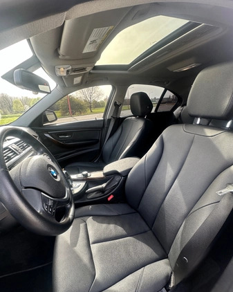 BMW Seria 3 cena 59000 przebieg: 200350, rok produkcji 2015 z Krosno małe 191